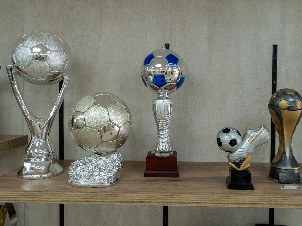 Trofeos deportivos en trofeos medina